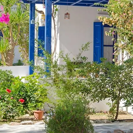 Aparthotel Mouras 2*