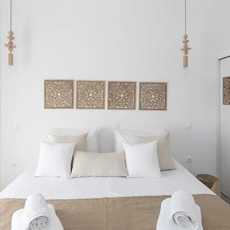 Mouras Apartmanhotel