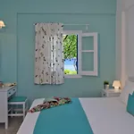 Mouras Aparthotel 2*