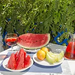 Mouras Aparthotel