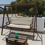 Mouras Aparthotel
