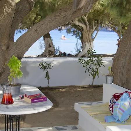 Mouras מלון דירות