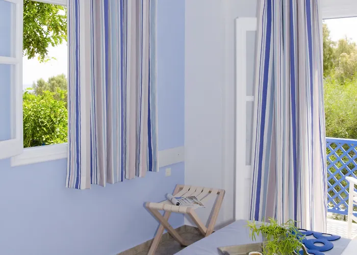 Mouras شقة فندقية 2*